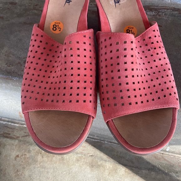 Earth Coral Suede Perforated Slide Mules - Picture 4 of 6